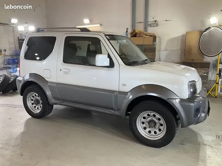 Suzuki Jimny 2014 photo 4