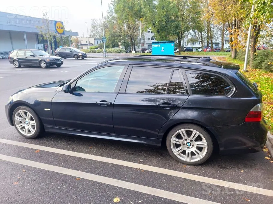 BMW E91 2008 photo 3