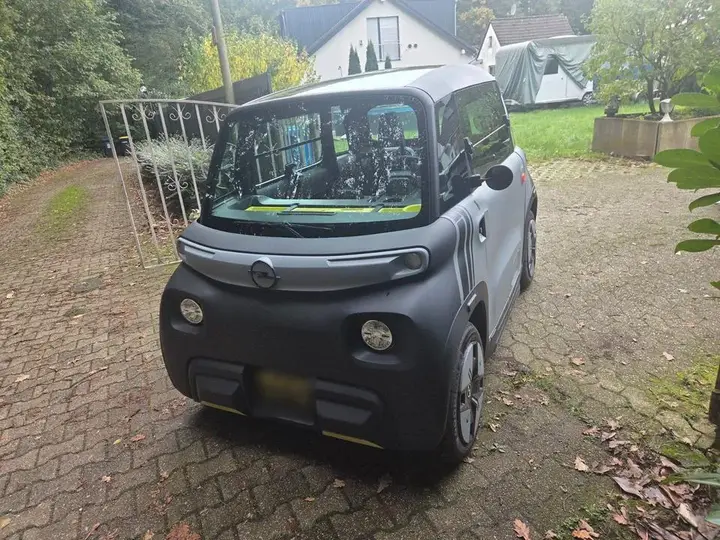 Opel Rocks E