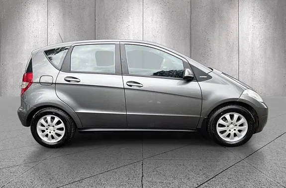Mercedes-Benz A160 2010 photo 4