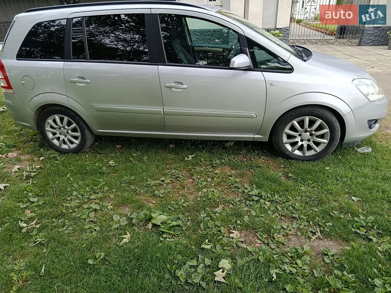 Opel Zafira 2008 photo 2