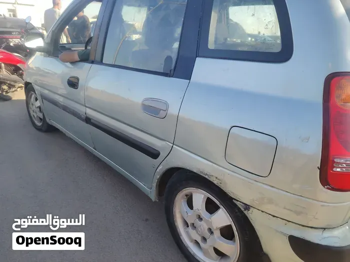 Hyundai Matrix 2005 photo 2