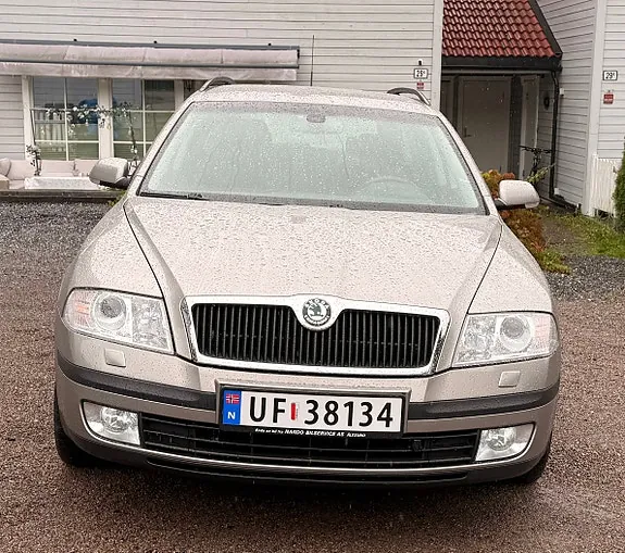 Skoda Octavia 2008 photo 4