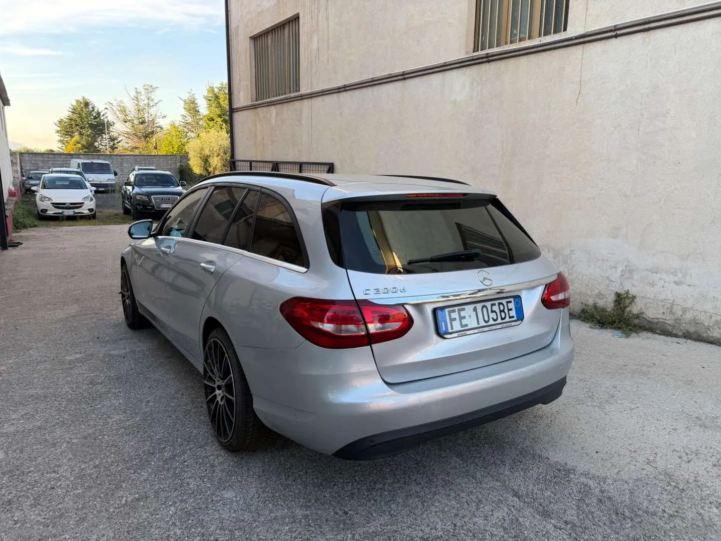 Mercedes-Benz C200 2016 photo 3