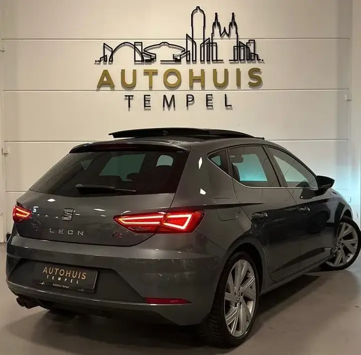 Seat Leon 2017 photo 2