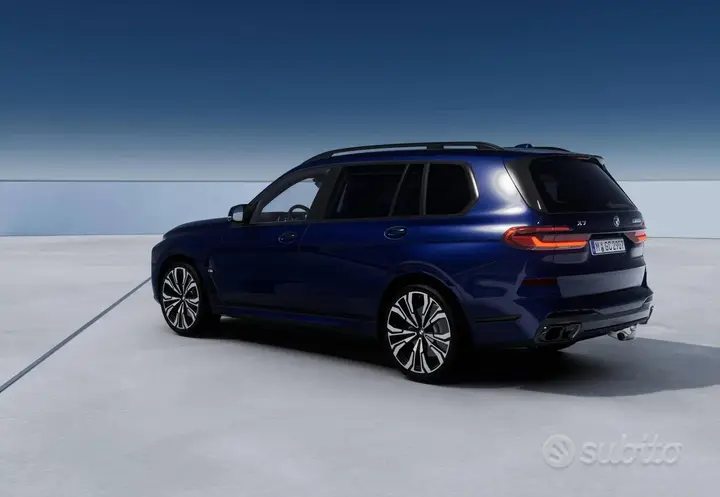 BMW X7 photo 2