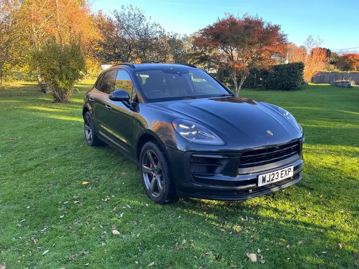 Porsche Macan 2023 photo 2