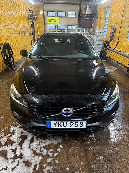 Volvo V60 2017 photo 2