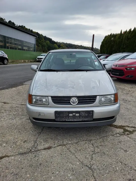 Volkswagen Polo 1999 photo 2