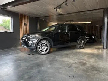 Land Rover Discovery 2019 photo 2