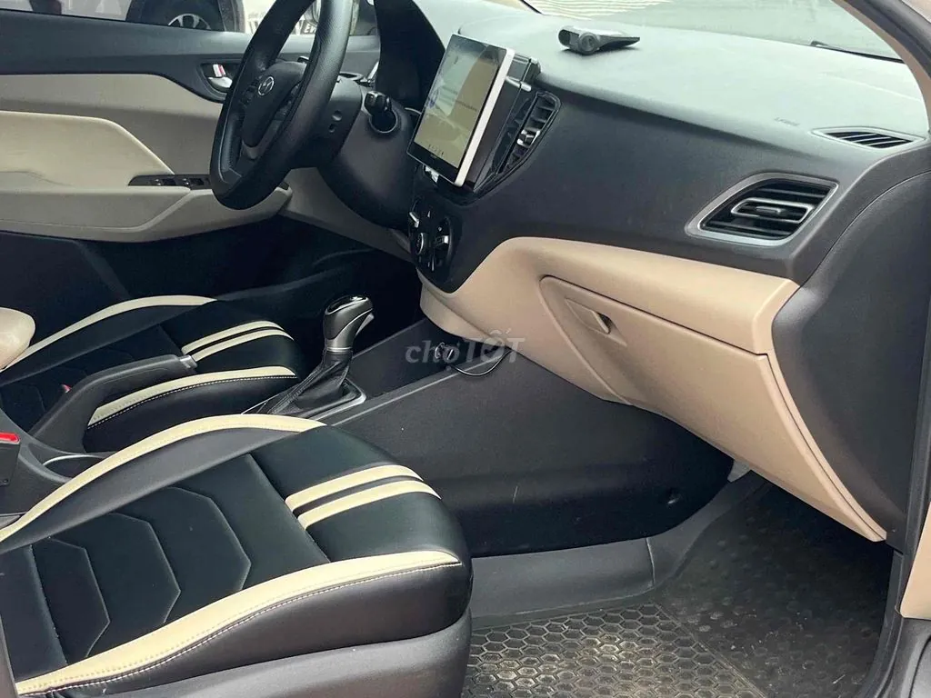 Hyundai Accent 2022 photo 4