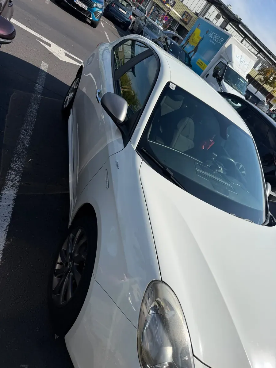 Alfa Romeo Giulietta 2013 photo 3