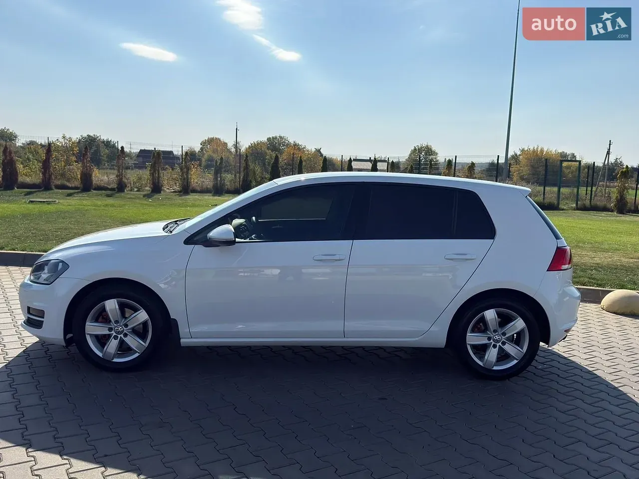 Volkswagen Golf 2012 photo 5