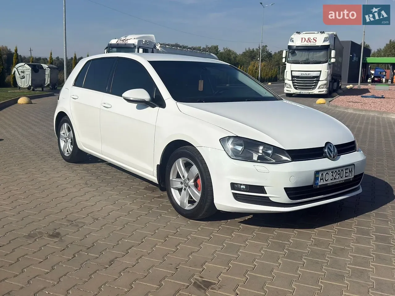 Volkswagen Golf 2012 photo 4