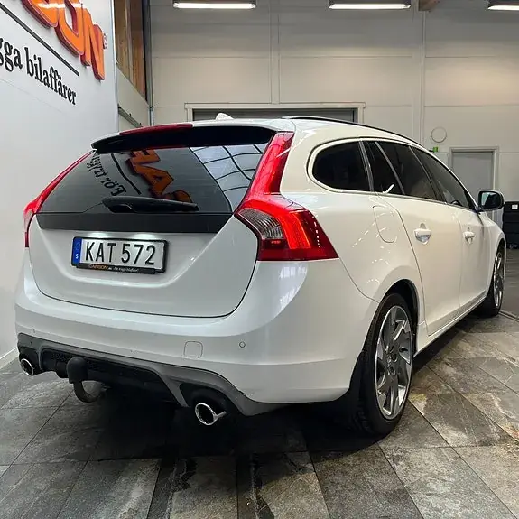 Volvo V60 2016 photo 4