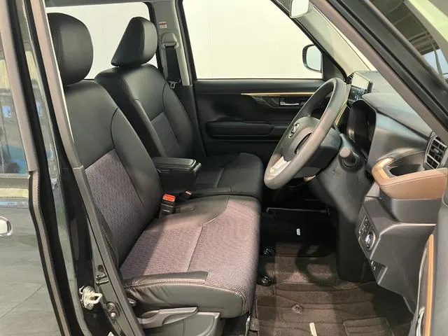 Daihatsu Molve 2025 photo 5