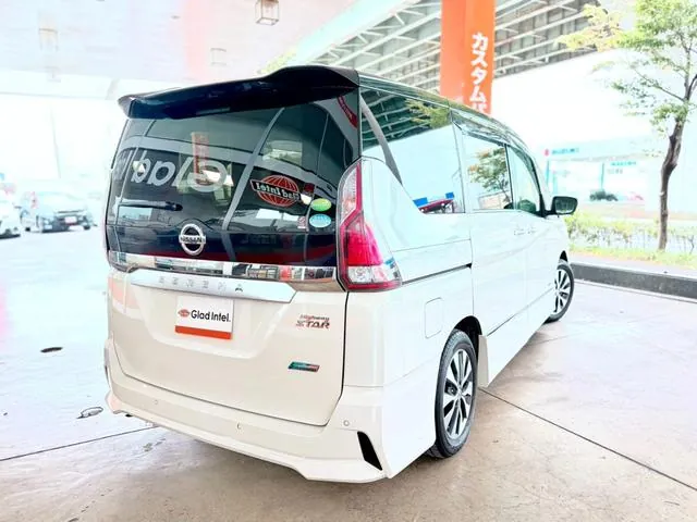Nissan Serena 2017 photo 5