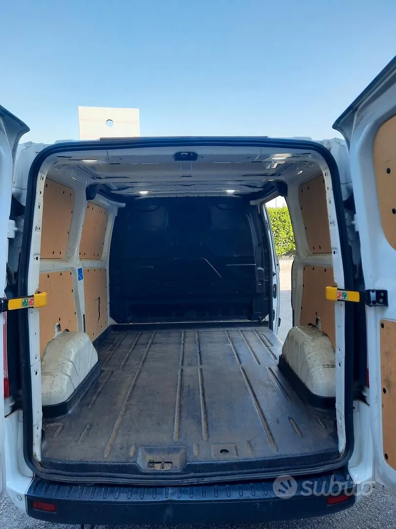 Ford Transit Custom 2022 photo 5