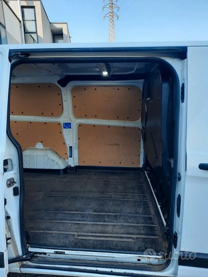 Ford Transit Custom 2022 photo 3