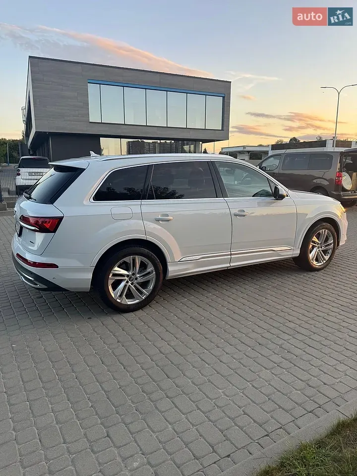 Audi Q7 2020 photo 4