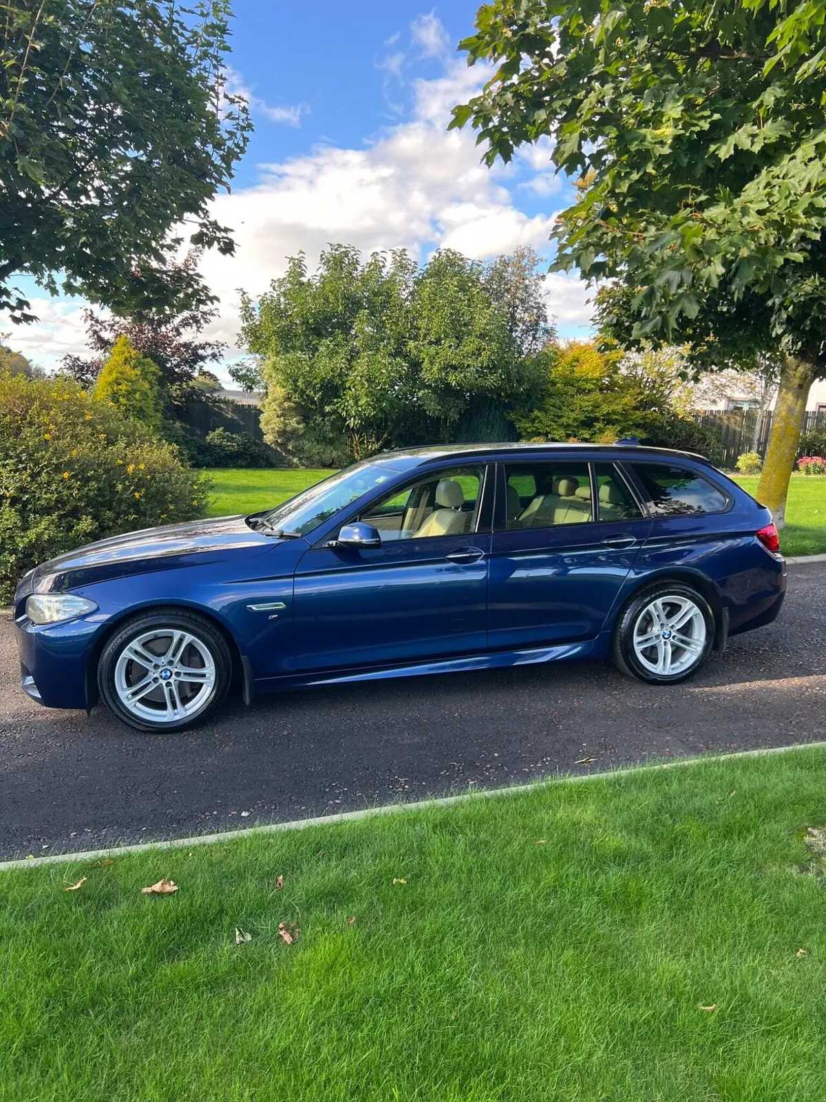 BMW 5 Series 2016 photo 2