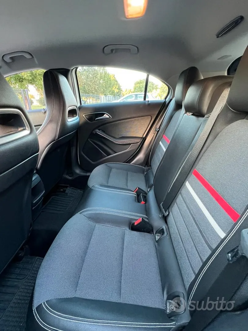 Mercedes-Benz A 2015 photo 5