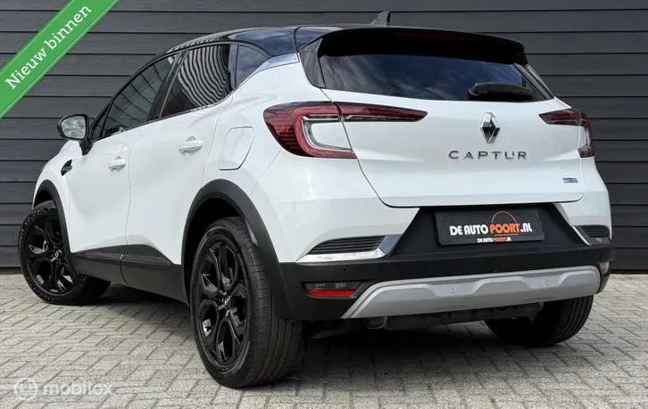 Renault Captur 2021 photo 2