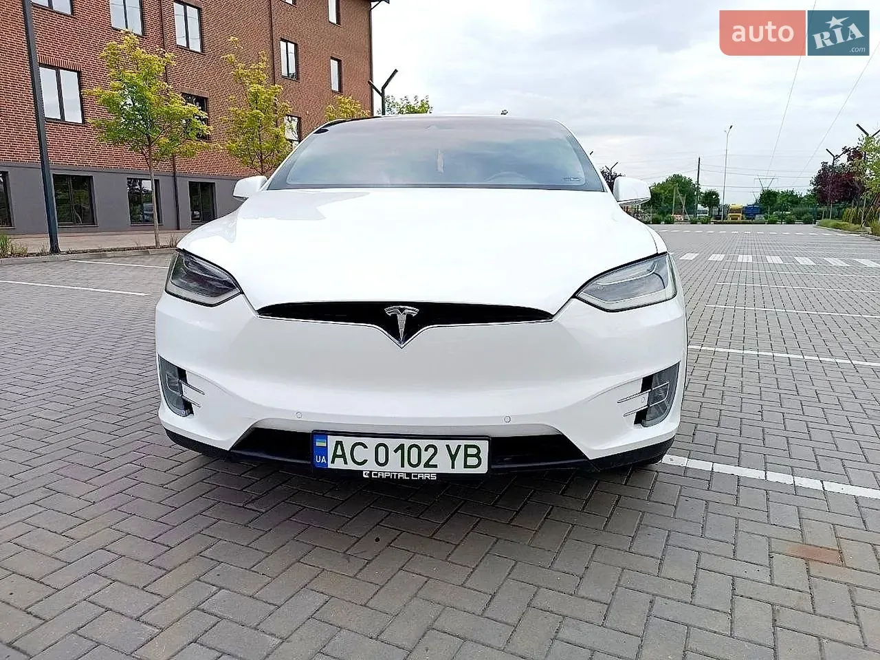 Tesla Model X 2016 photo 3
