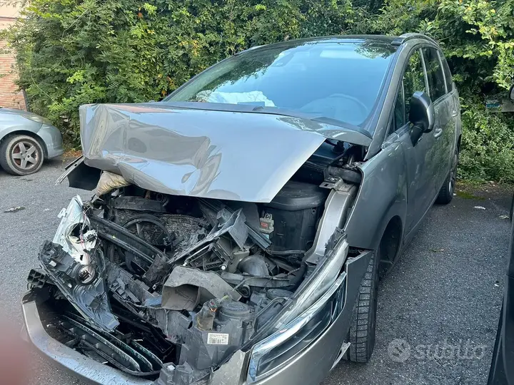 Peugeot 508 2011 photo 2