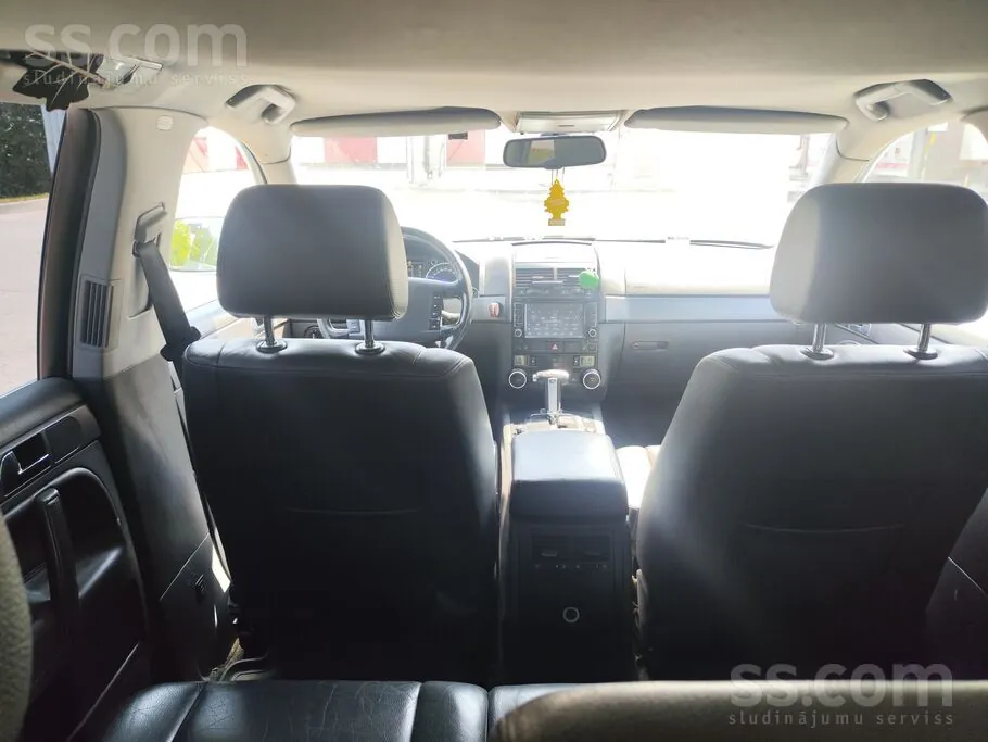 Volkswagen Touareg 2006 photo 2