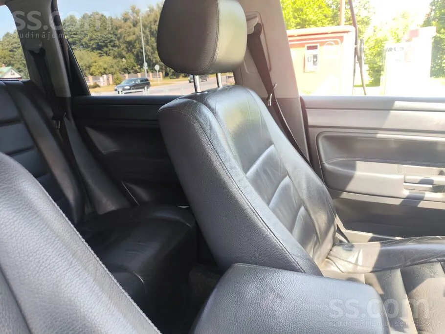 Volkswagen Touareg 2006 photo 5