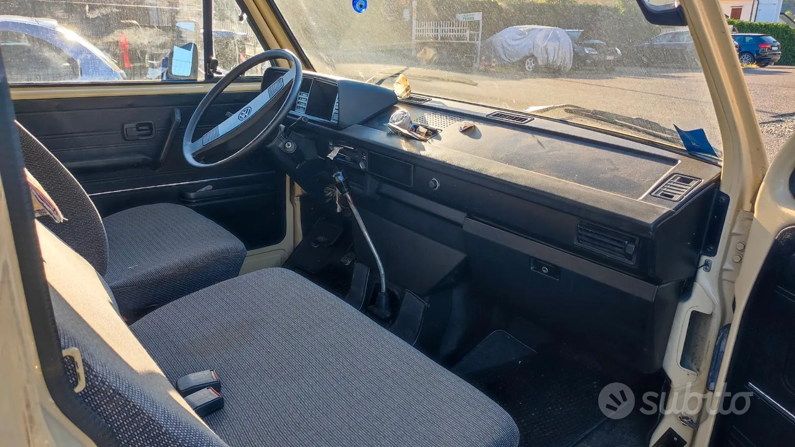 Volkswagen Transporter 1983 photo 3