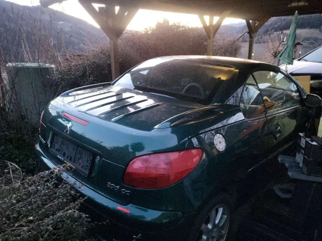 Peugeot 206 2003 photo 2