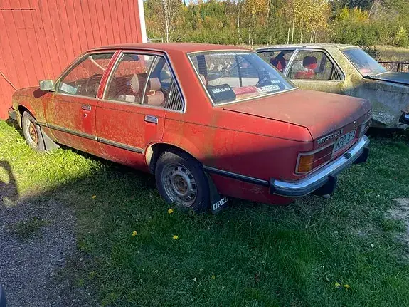 Opel Rekord 1981 photo 3