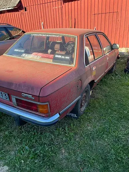 Opel Rekord 1981 photo 2