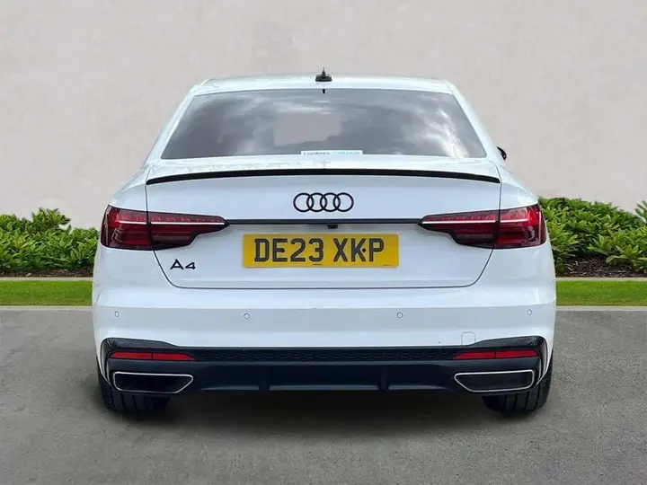 Audi A4 2023 photo 4
