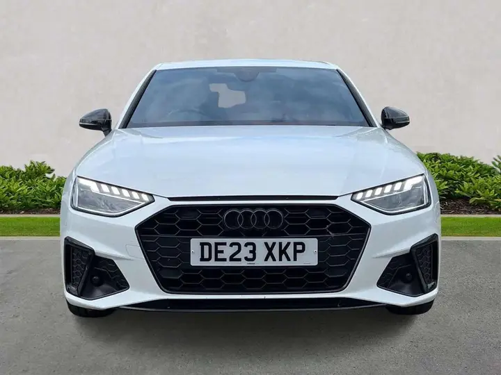 Audi A4 2023 photo 5