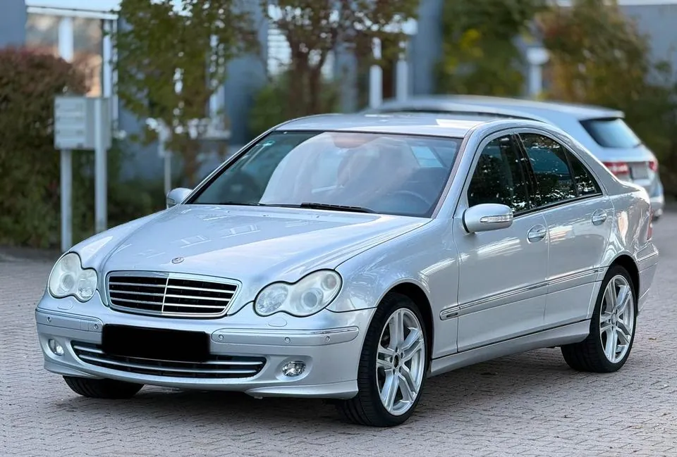 Mercedes-Benz C280