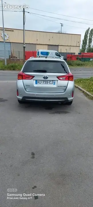 Toyota Auris 2015 photo 2