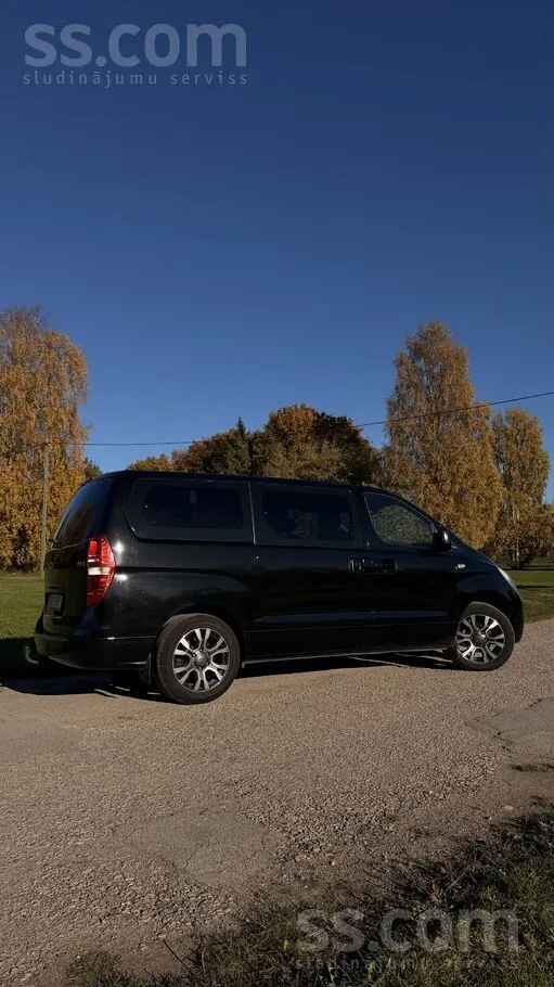 Hyundai H-1 Starex 2011 photo 5