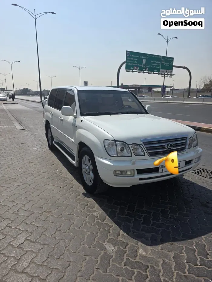 Lexus Lx 2003 photo 2