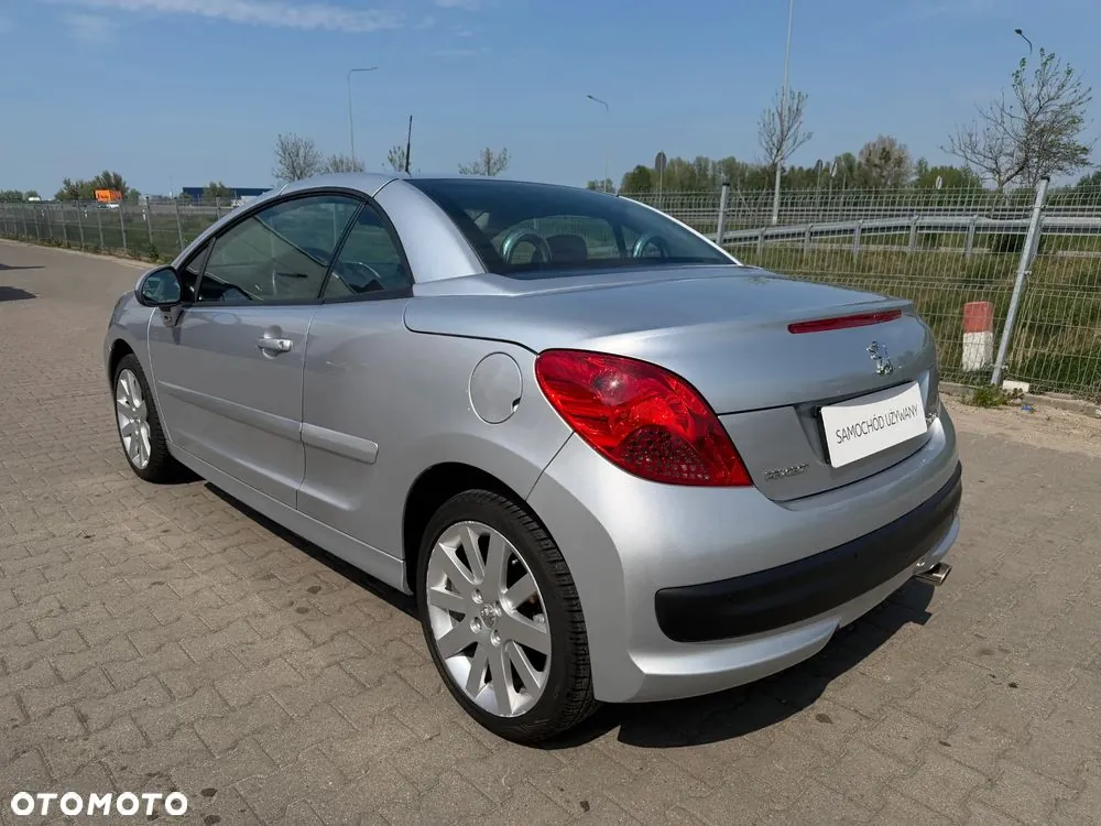 Peugeot 207 Cc 2009 photo 3