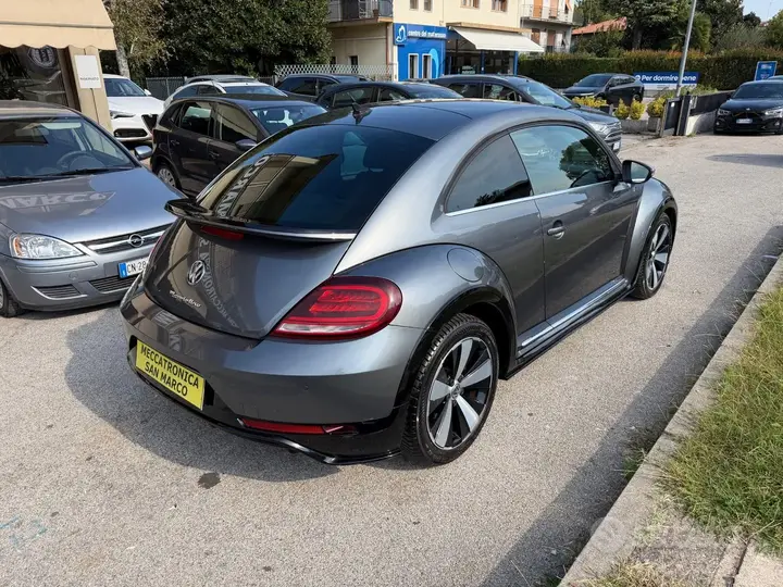 Volkswagen Maggiolino 2017 photo 4