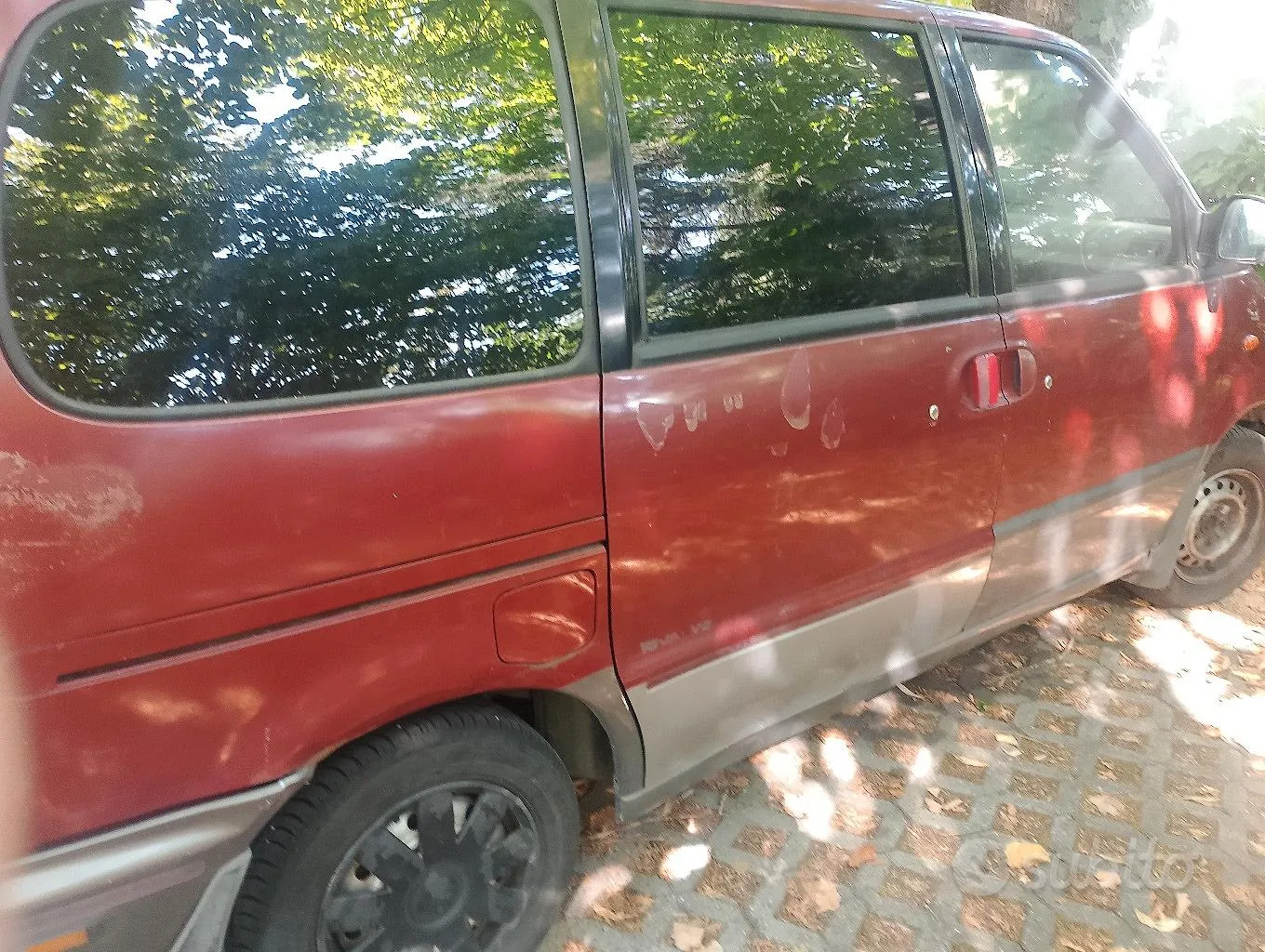 Nissan Serena 1995 photo 2