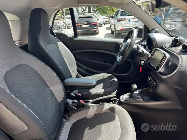 Smart Fortwo 2022 photo 5