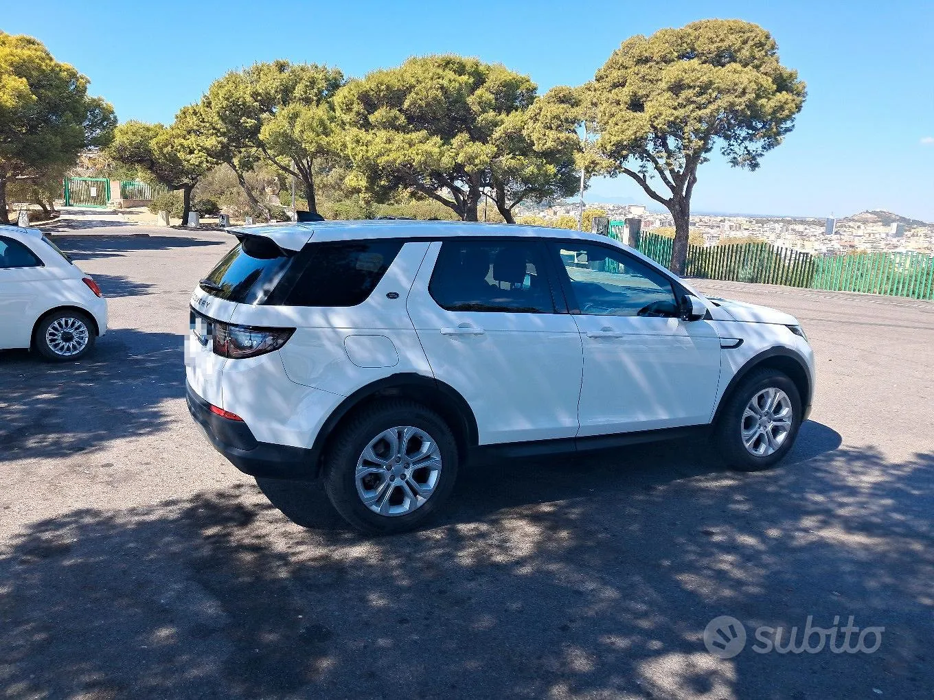 Land Rover Discovery 2020 photo 2