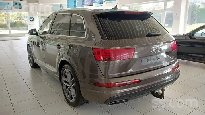 Audi Q7 2015 photo 3