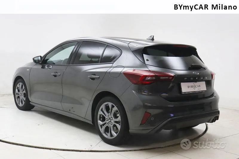 Ford Focus 2025 photo 3