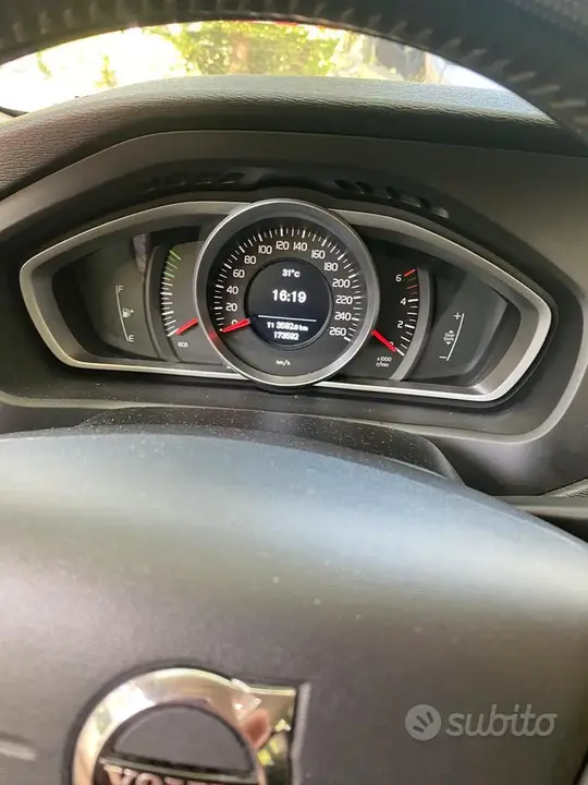 Volvo V40 2017 photo 5