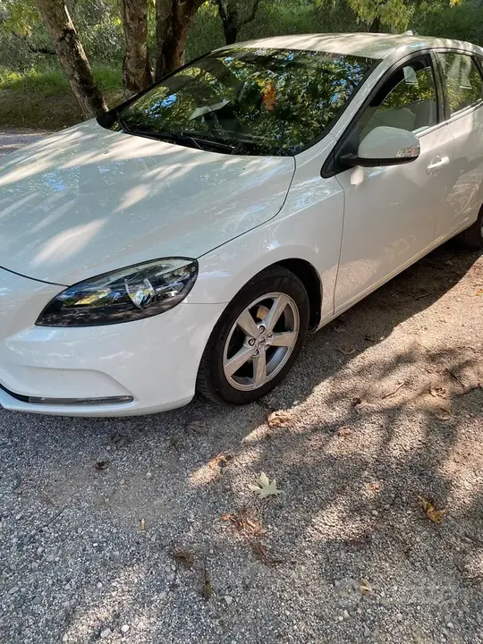 Volvo V40 2017 photo 4